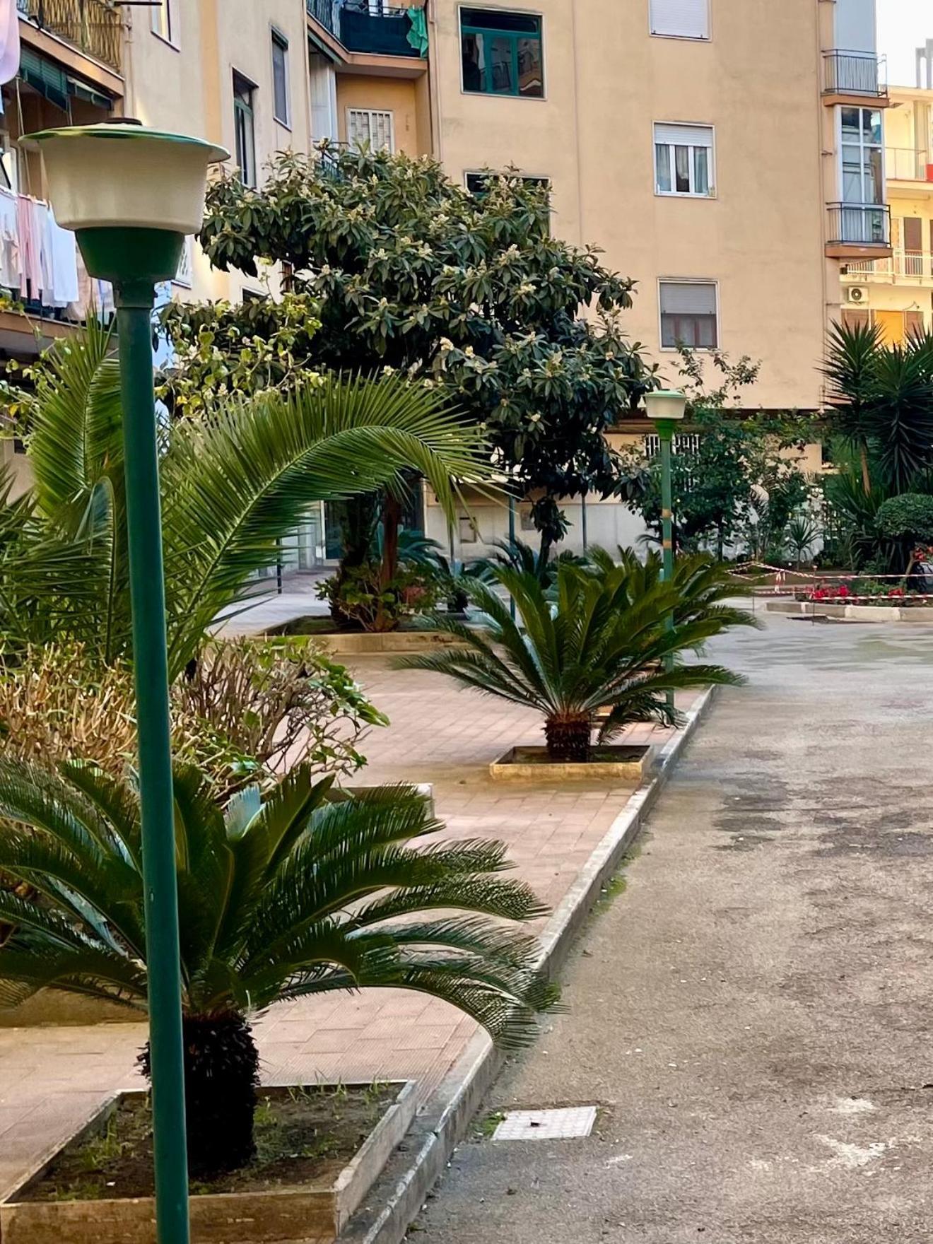 L'Angolo Del Sorriso Naples Exterior photo